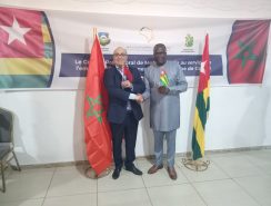 MOHAMMED RHAZI PRESIDENT DU CONSEIL PREFECTORAL DE MOHAMMEDIA A LA TETE D’UNE DELEGATION EN VISITE OFFICIELLE A LA COMMUNE GOLF1 AU TOGO.