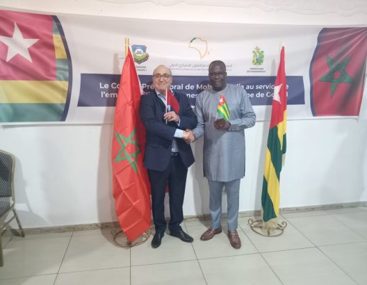 MOHAMMED RHAZI PRESIDENT DU CONSEIL PREFECTORAL DE MOHAMMEDIA A LA TETE D’UNE DELEGATION EN VISITE OFFICIELLE A LA COMMUNE GOLF1 AU TOGO.