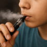 Cigarette électronique : un danger grandissant chez les adolescents marocains